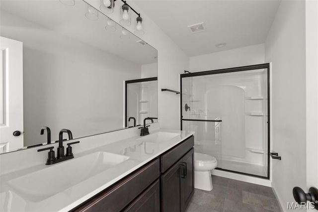 18415 Boone Ridge Manor Drive, Truesdale, MO 63380