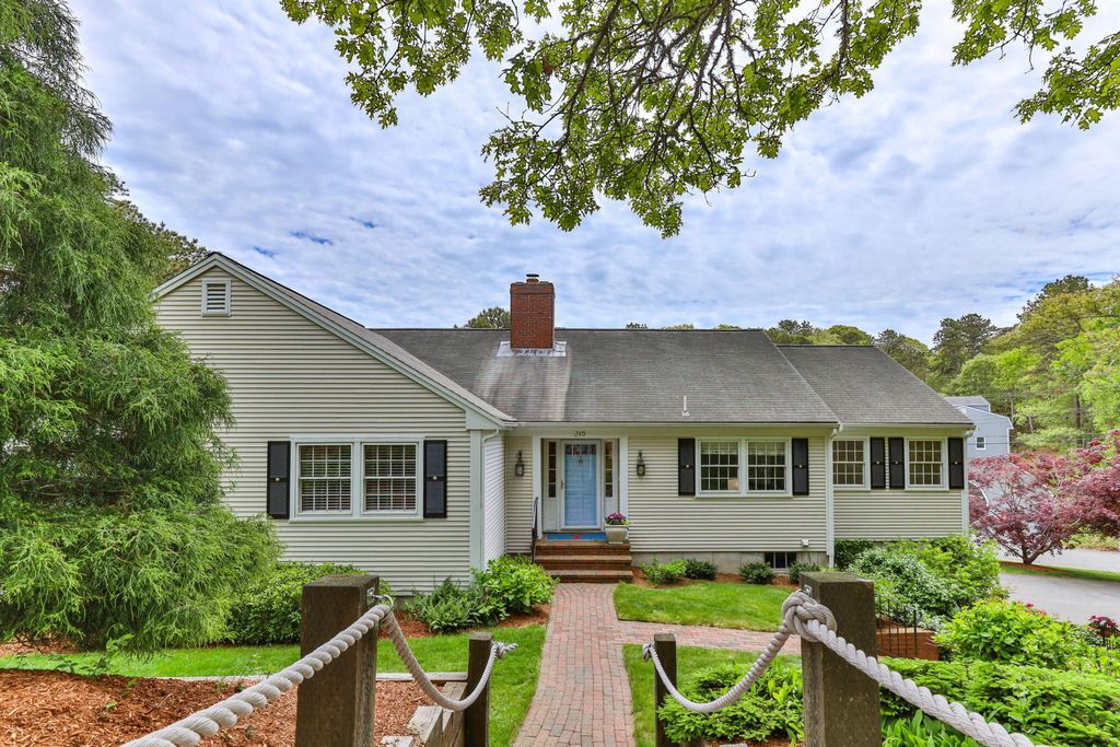 240 Riverview Drive, Chatham, MA 02633