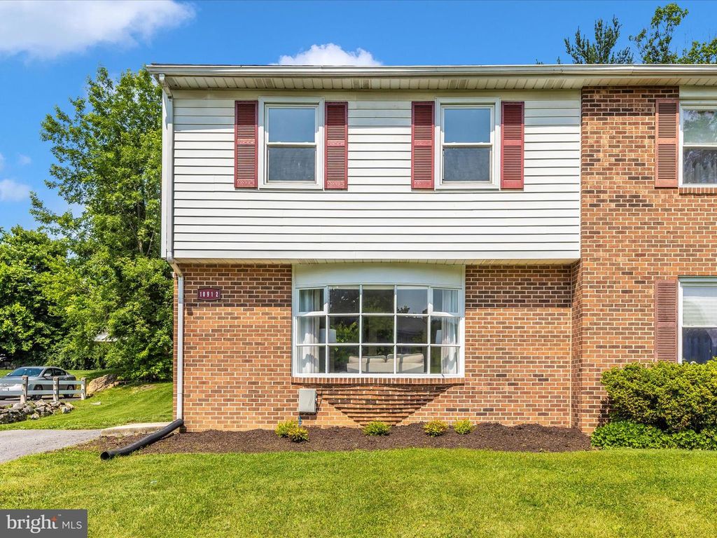 10912 ROSEWOOD DRIVE, Hagerstown, MD 21740