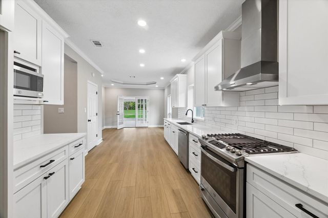 20435 Perryoak Drive, Humble, TX 77346