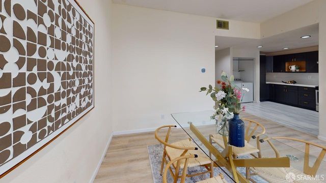 103 Stoneridge Lane 2210, San Francisco, CA 94134