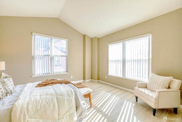 103 Stoneridge Lane 2210, San Francisco, CA 94134