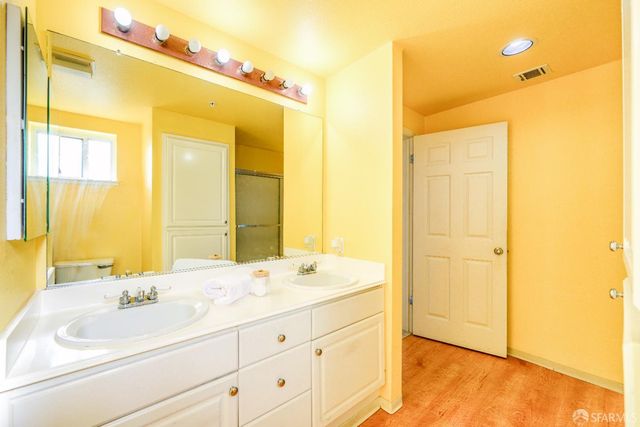 103 Stoneridge Lane 2210, San Francisco, CA 94134