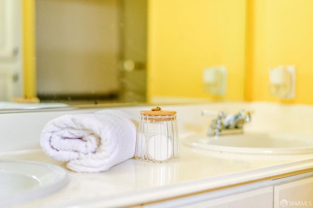 103 Stoneridge Lane 2210, San Francisco, CA 94134