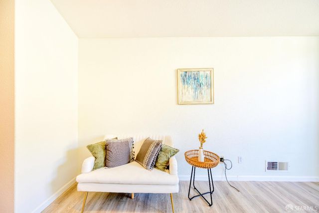 103 Stoneridge Lane 2210, San Francisco, CA 94134