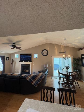 3065 Teton Drive, Gastonia, NC 28054