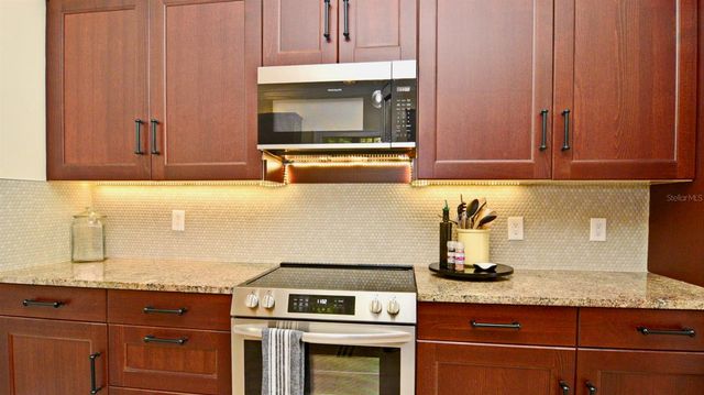 1620 PARK LAKE STREET, Orlando, FL 32803