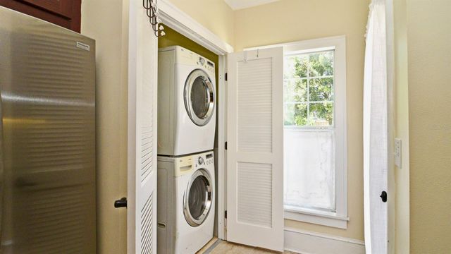 1620 PARK LAKE STREET, Orlando, FL 32803