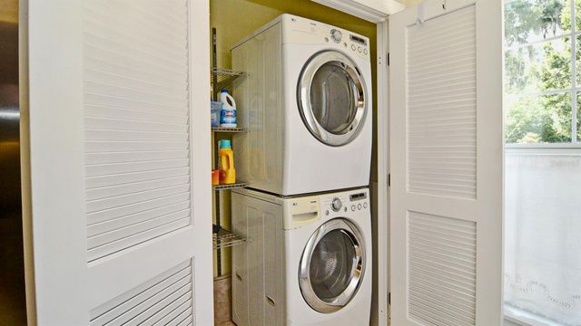 1620 PARK LAKE STREET, Orlando, FL 32803