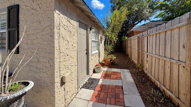 1620 PARK LAKE STREET, Orlando, FL 32803