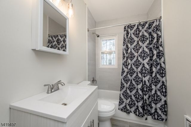 57 Pomona Ave, Newark City, NJ 07112