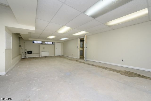 57 Pomona Ave, Newark City, NJ 07112