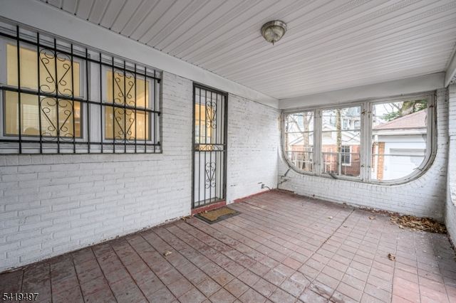 57 Pomona Ave, Newark City, NJ 07112