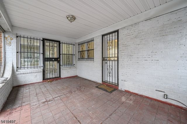 57 Pomona Ave, Newark City, NJ 07112