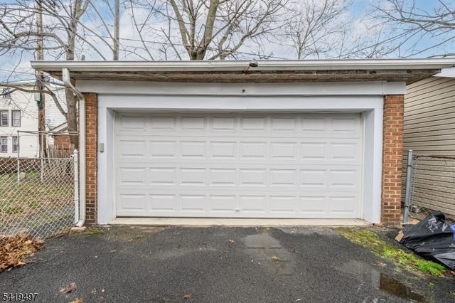 57 Pomona Ave, Newark City, NJ 07112