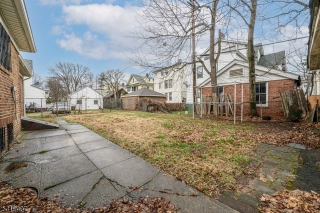 57 Pomona Ave, Newark City, NJ 07112