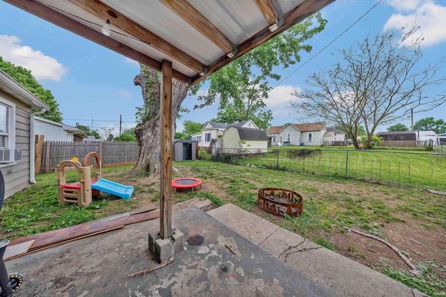 213 W Mulberry Street, Princeton, IN 47670