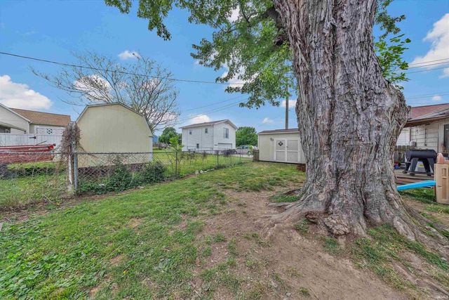 213 W Mulberry Street, Princeton, IN 47670
