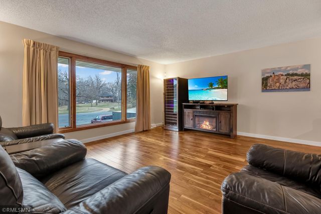 19525 Country Circle E, Corcoran, MN 55374