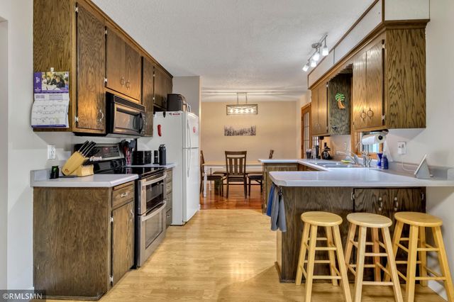 19525 Country Circle E, Corcoran, MN 55374