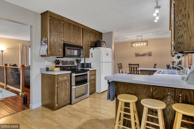 19525 Country Circle E, Corcoran, MN 55374