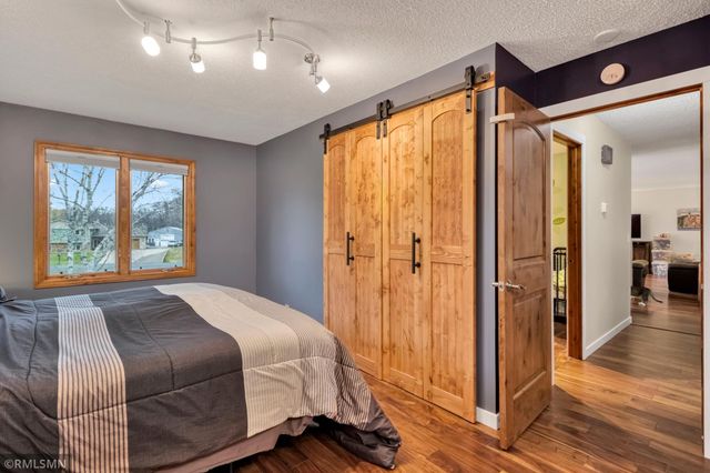 19525 Country Circle E, Corcoran, MN 55374