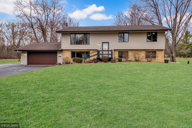 19525 Country Circle E, Corcoran, MN 55374