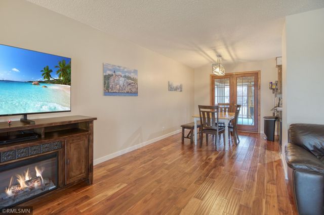 19525 Country Circle E, Corcoran, MN 55374