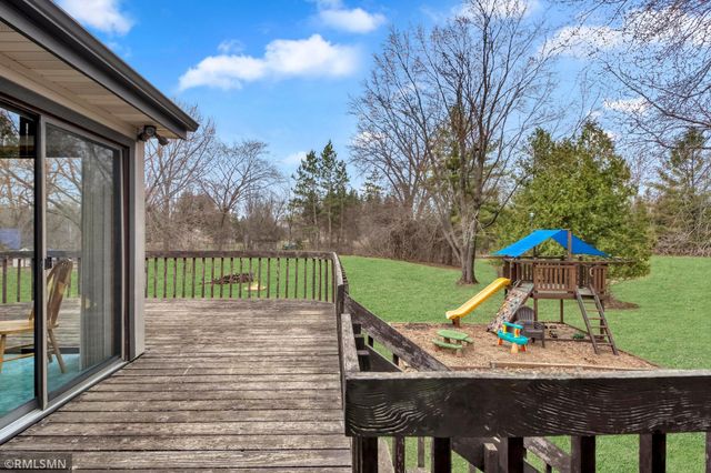 19525 Country Circle E, Corcoran, MN 55374