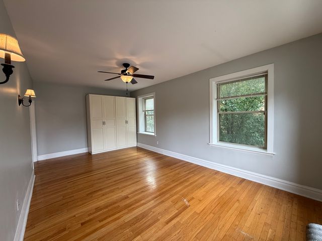201 Washington Boulevard 1N, Oak Park, IL 60302