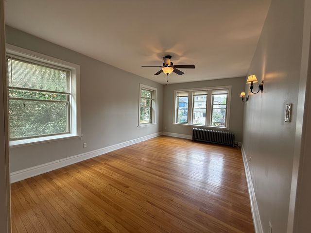 201 Washington Boulevard 1N, Oak Park, IL 60302