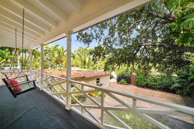 5842 Alton Rd, Miami Beach, FL 33140
