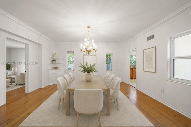 5842 Alton Rd, Miami Beach, FL 33140
