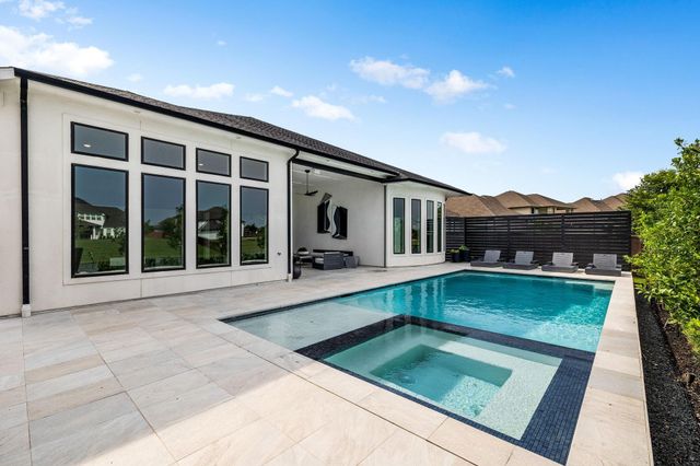 2611 Rainflower Meadow Lane, Katy, TX 77494