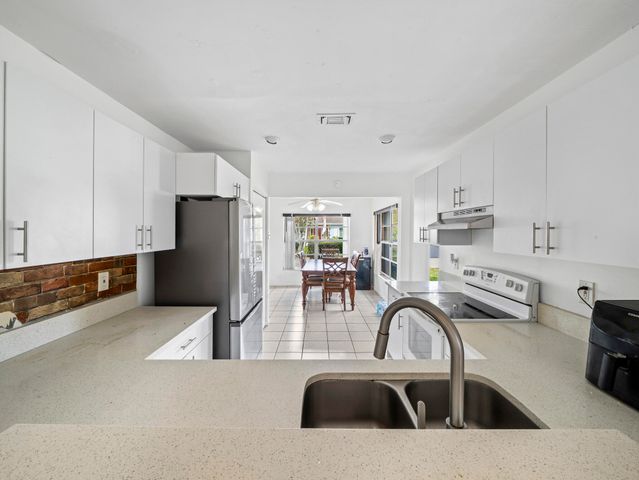 6292 Silver Moon Lane, Greenacres, FL 33463