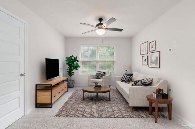 10609 Queens Gate Cir, Pensacola, FL 32506