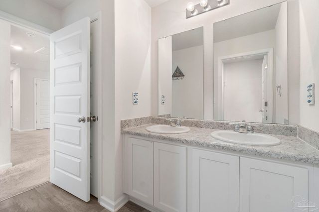 10609 Queens Gate Cir, Pensacola, FL 32506
