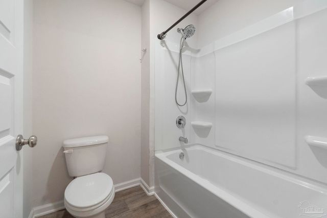 10609 Queens Gate Cir, Pensacola, FL 32506