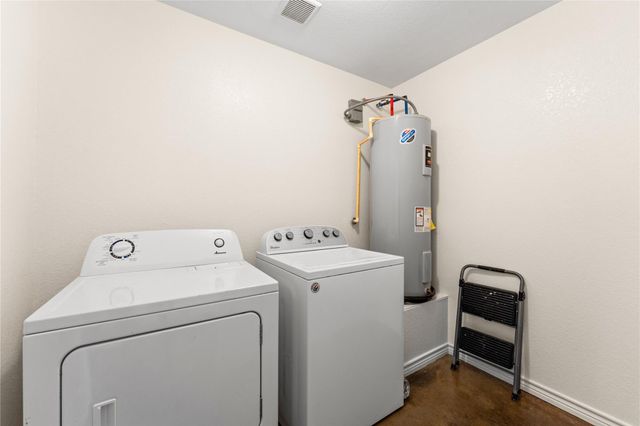 1325 County Road 269, Oglesby, TX 76561