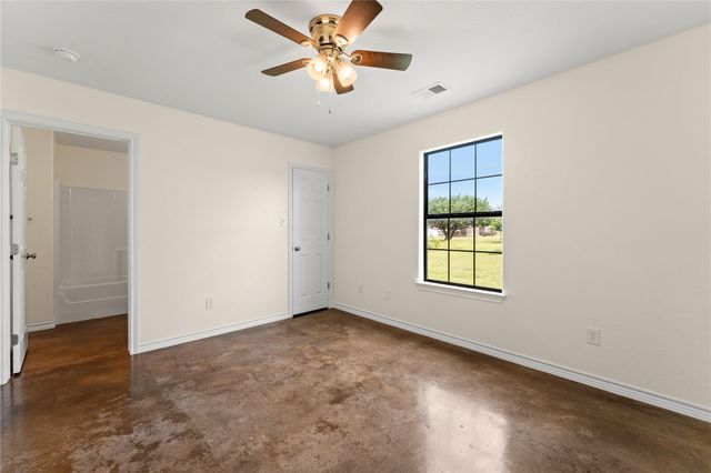 1325 County Road 269, Oglesby, TX 76561