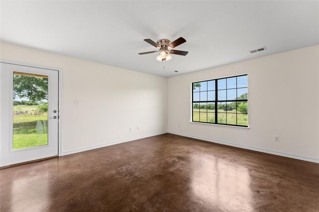 1325 County Road 269, Oglesby, TX 76561