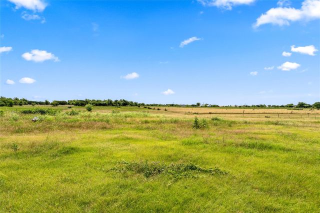 1325 County Road 269, Oglesby, TX 76561