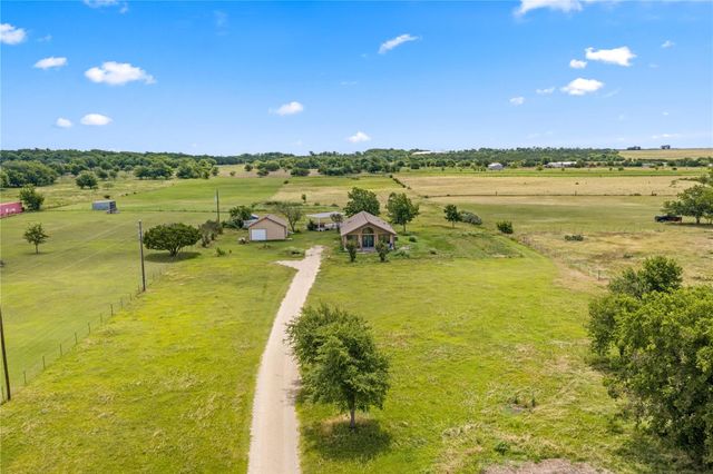 1325 County Road 269, Oglesby, TX 76561