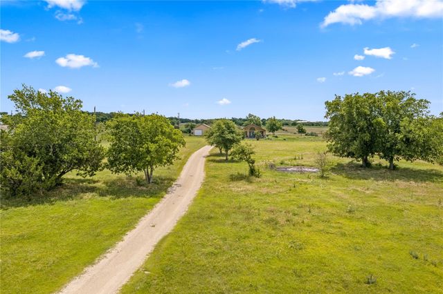 1325 County Road 269, Oglesby, TX 76561