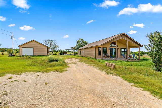 1325 County Road 269, Oglesby, TX 76561