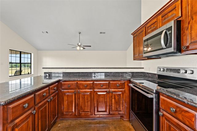 1325 County Road 269, Oglesby, TX 76561