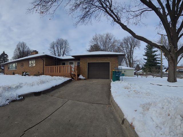 600 Mack Street, Joliet, IL 60435