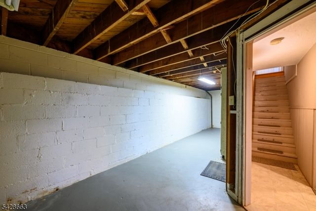 214 Berthold Ave, Rahway City, NJ 07065