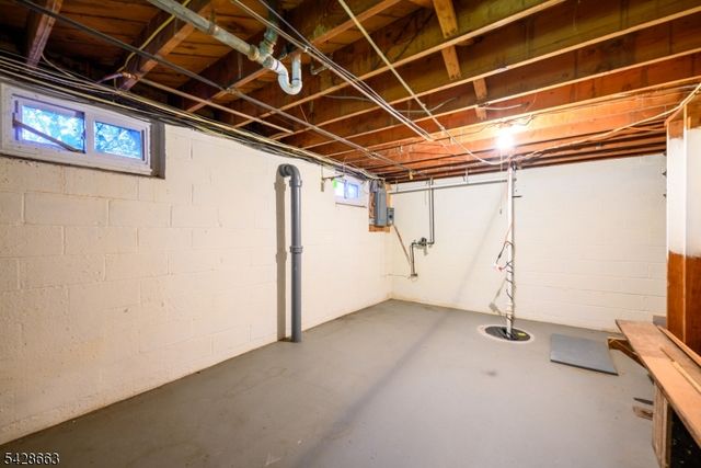 214 Berthold Ave, Rahway City, NJ 07065