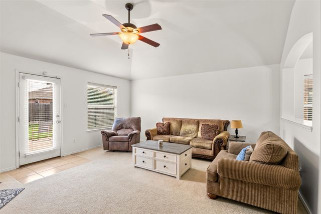 5824 Twilight Drive, Grand Prairie, TX 75052